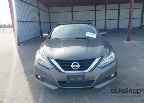 2018 Nissan Altima 2.5 Sv z USA, uszkodzony, nr VIN 1N4AL3AP1JC213618